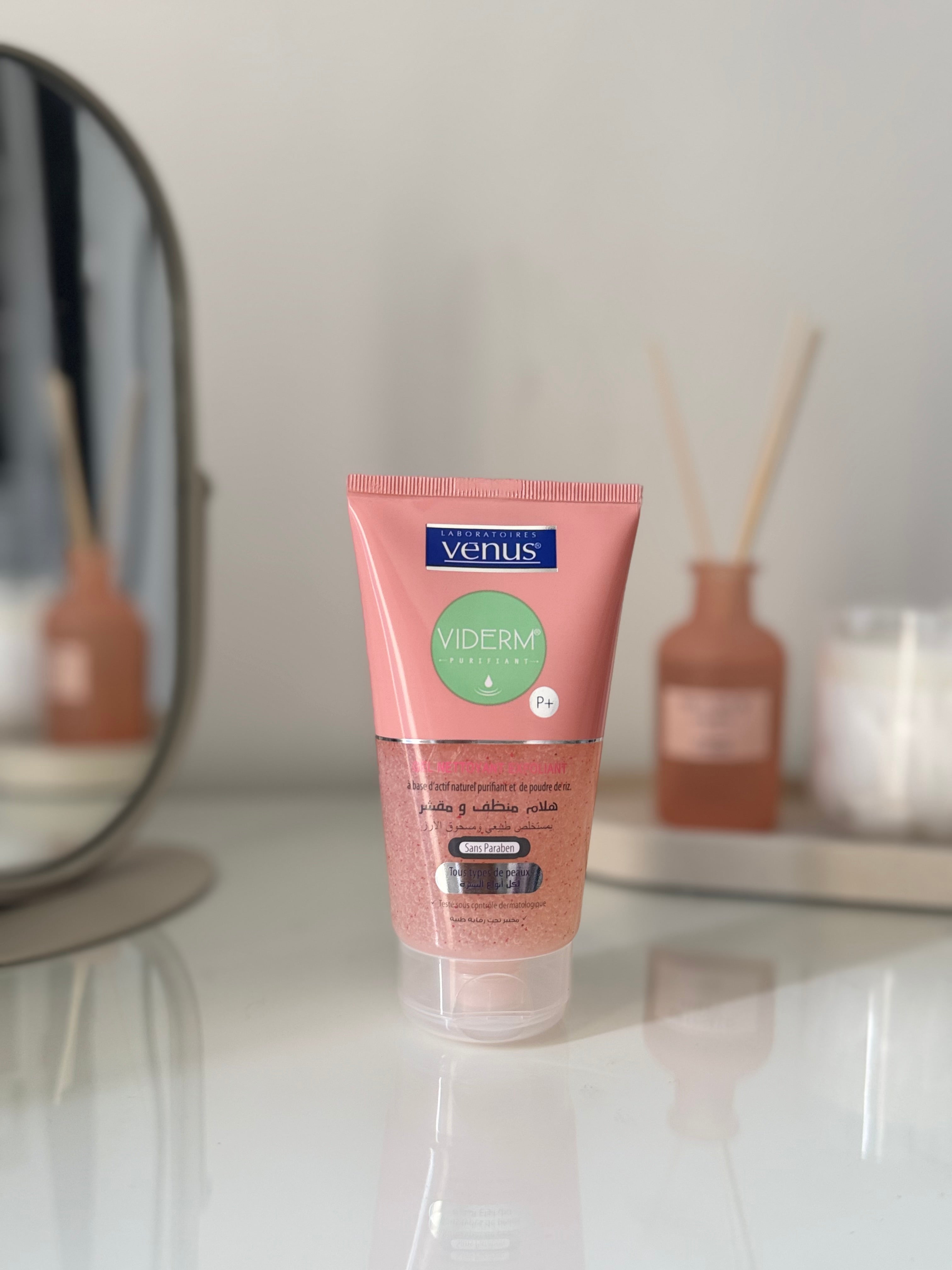 Gel Nettoyant Exfoliant Vénus 🫧